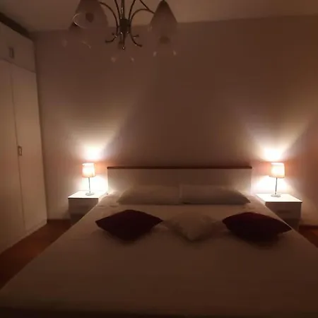 Apartman Iris *